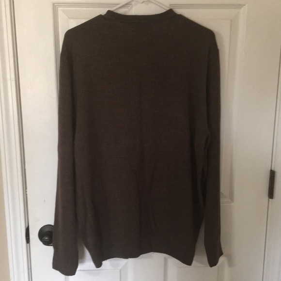 Dockers crewneck sweater Like new very comfortable - Picture 2 of 3